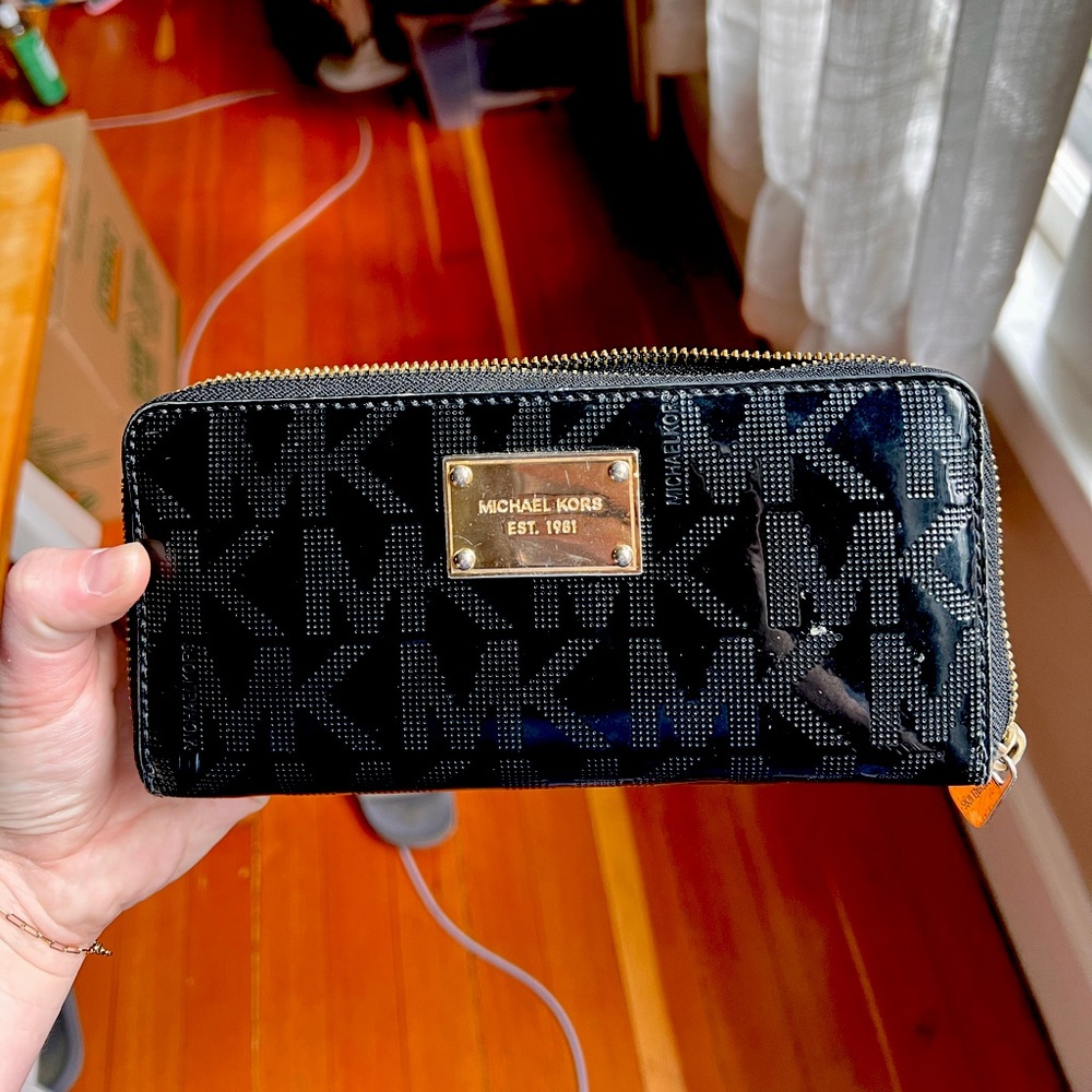early 2000s michael kors wallet!
